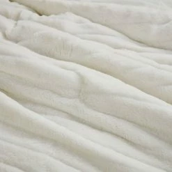 Best Sale ✨ Madison Park Eve Faux Fur Comforter Set Ivory 😍 -Madison Park Sales unnamed file 1981